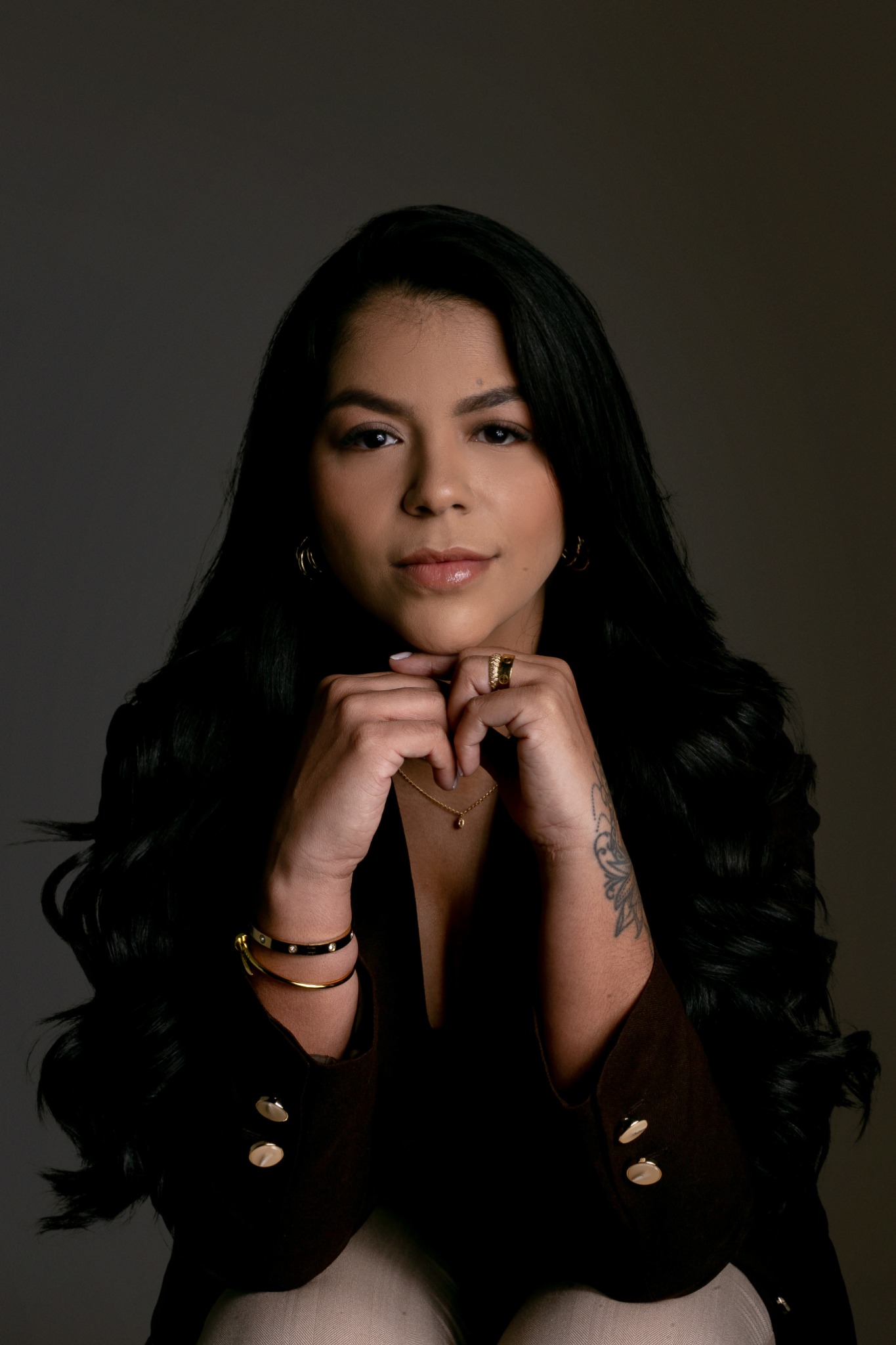 Dra. Mikaelly em ensaio profissional